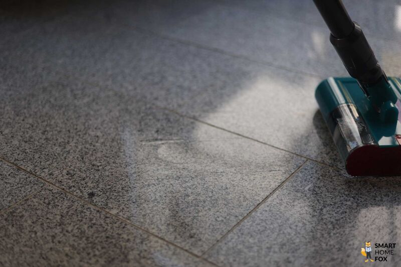 Dyson V15s Detect Submarine: Wischspur